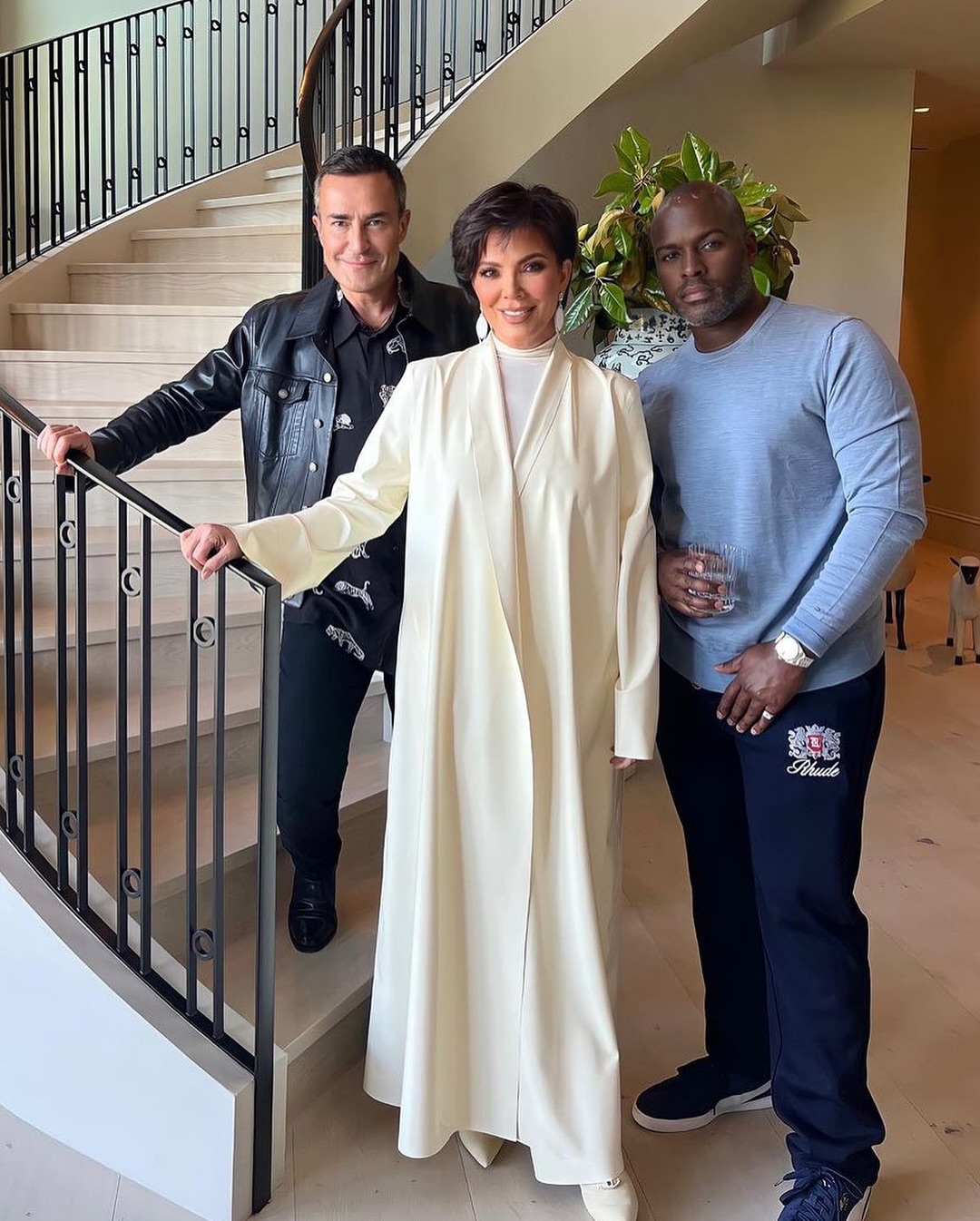Access_Kardashian_2~8.jpg