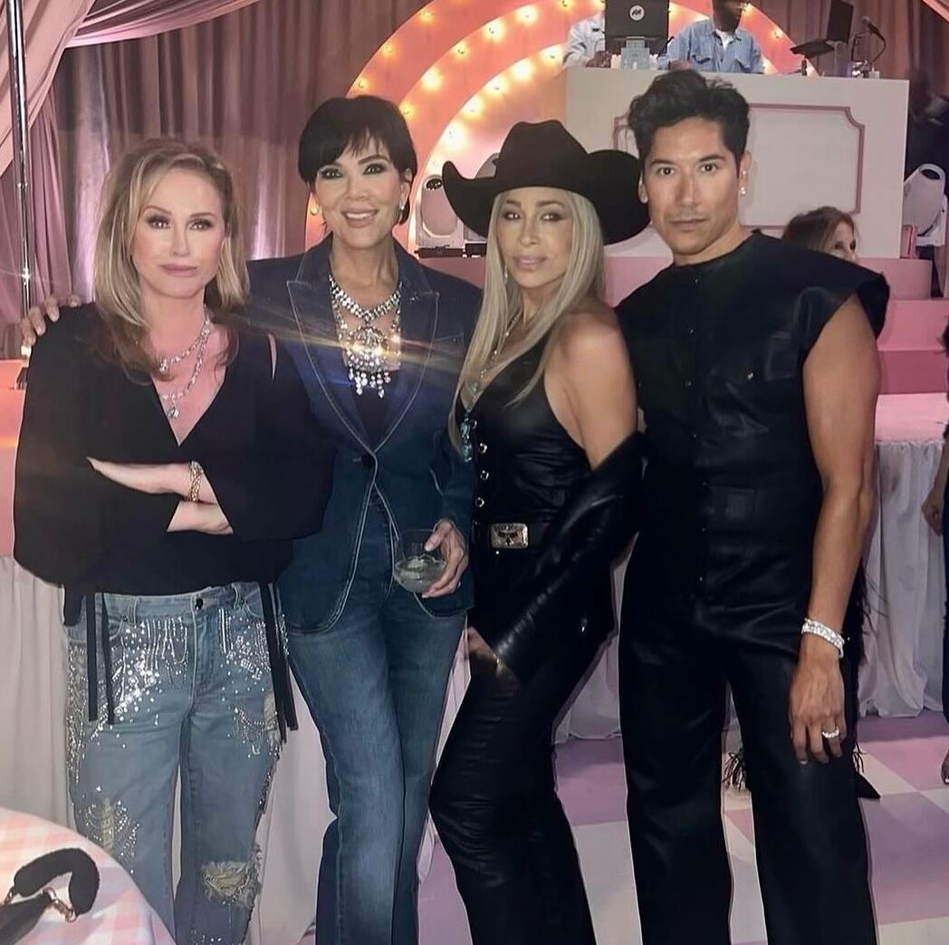 Access_Kardashian_32~0.jpg