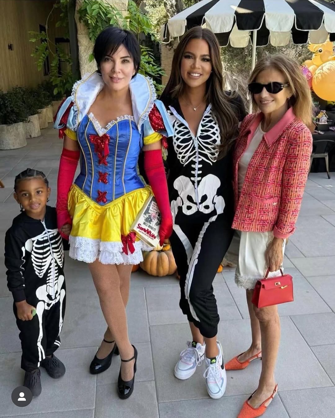 Access_Kardashian_34~1.jpg