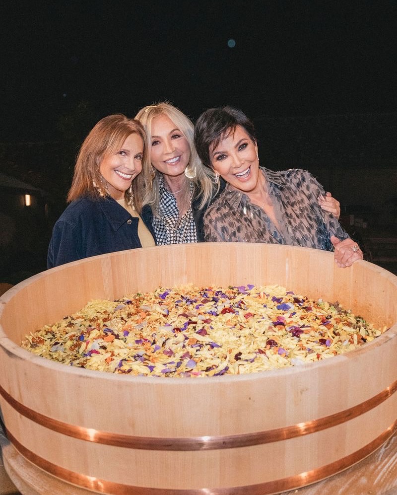 Access_Kardashian_36~1.jpg