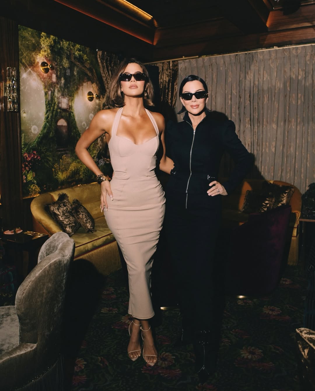 Access_Kardashian_5~11.jpg