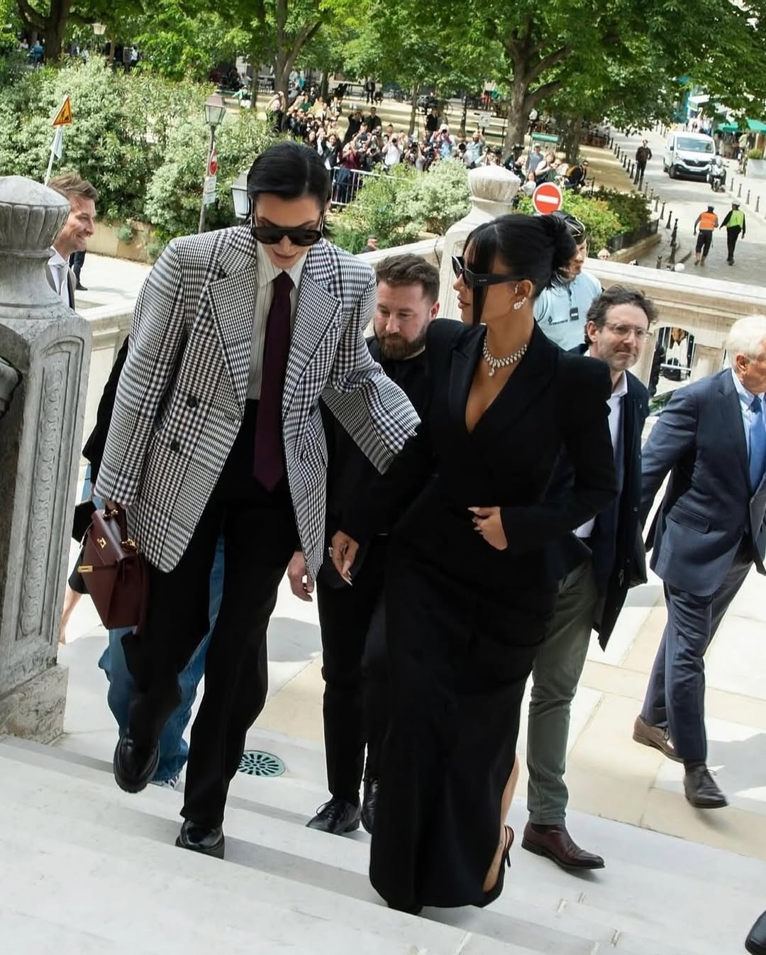 Access_Kardashian_5~7.jpg