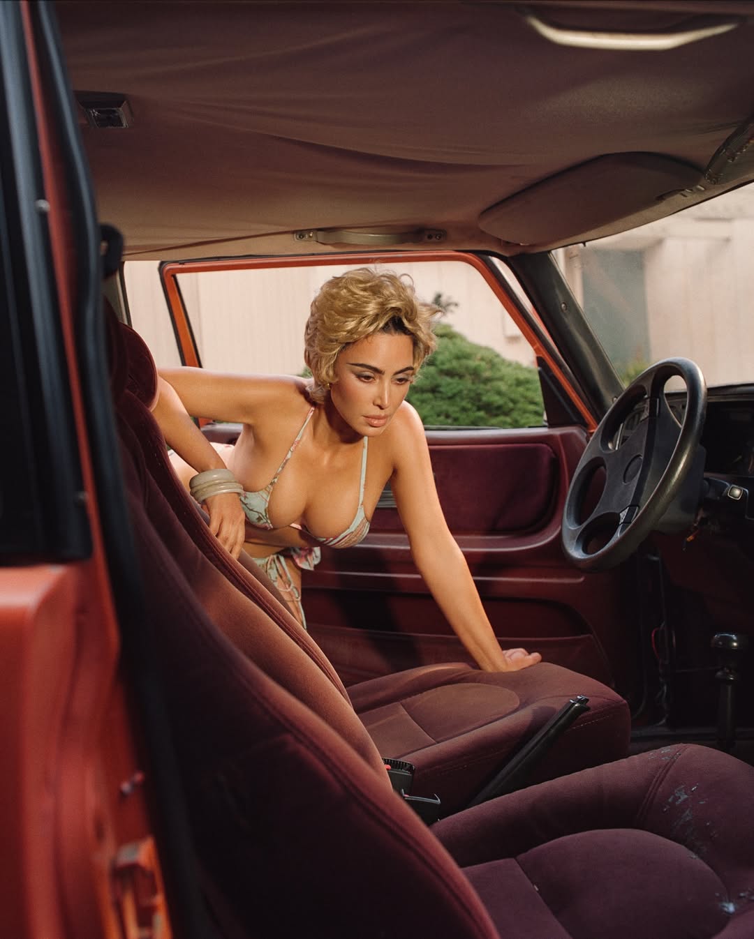 Access_Kardashian_6~12.jpg