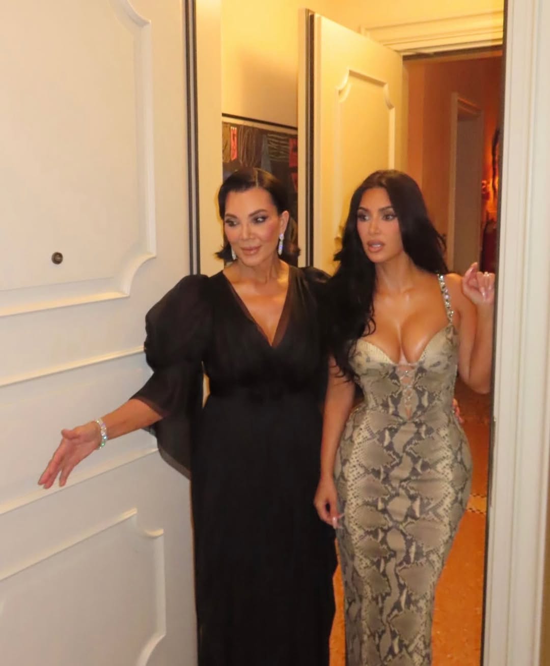 Access_Kardashian_6~14.jpg