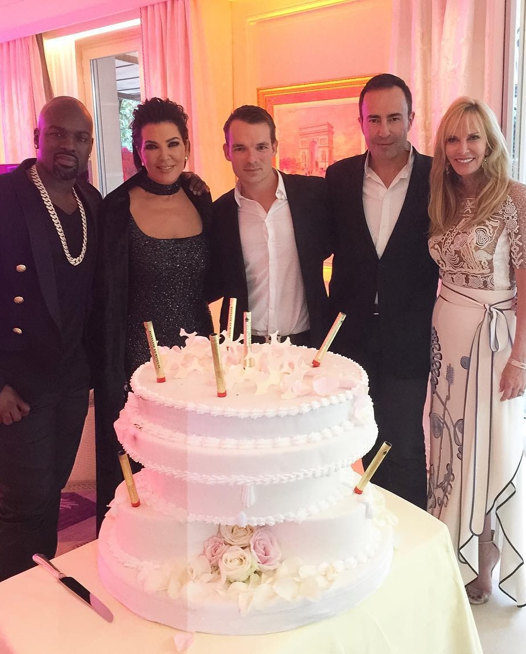 Access_Kardashian_6~7.jpg