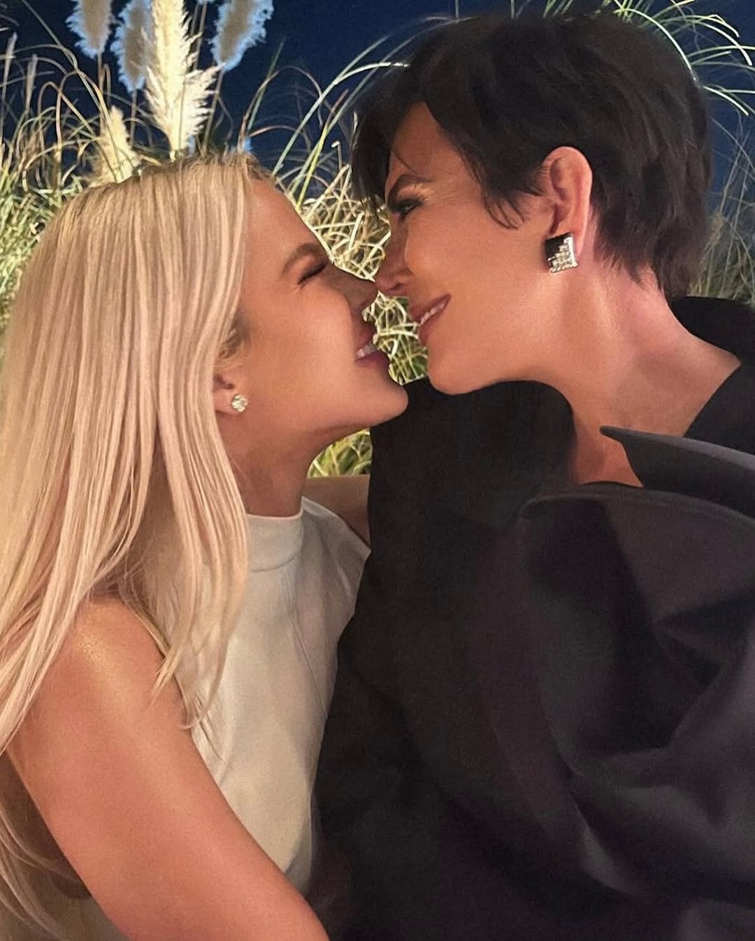 Access_Kardashian_7~12.jpg