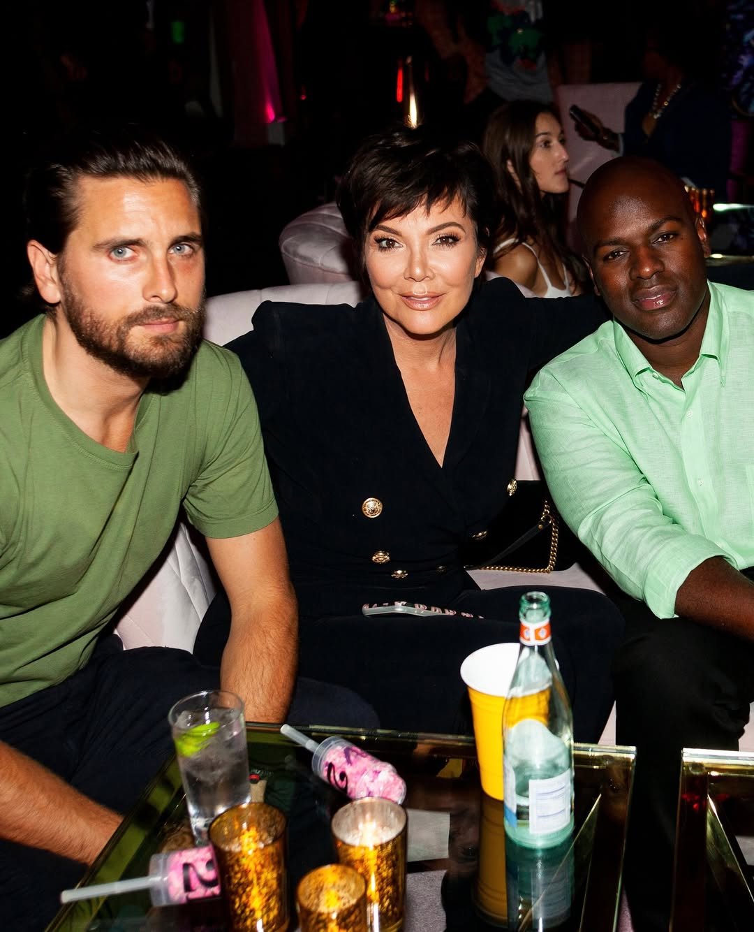 Access_Kardashian_7~7.jpg