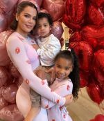 Access_Kardashian_10~1.jpg
