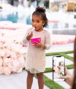 Access_Kardashian_11~1.jpg