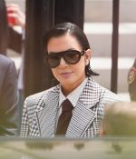Access_Kardashian_11~5.jpg