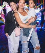 Access_Kardashian_14~12.jpg
