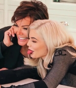 Access_Kardashian_2~18.jpg