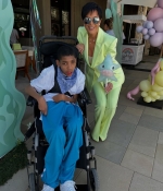 Access_Kardashian_3~16.jpg