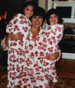 Access_Kardashian_51~0.jpg
