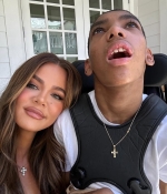 Access_Kardashian_6~15.jpg