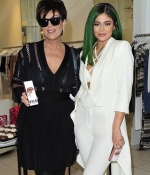 Access_Kardashian_6~17.jpg
