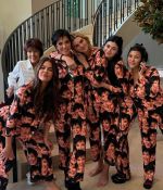 Access_Kardashian_8~4.jpg