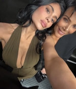 Access_Kardashian_9~14.jpg