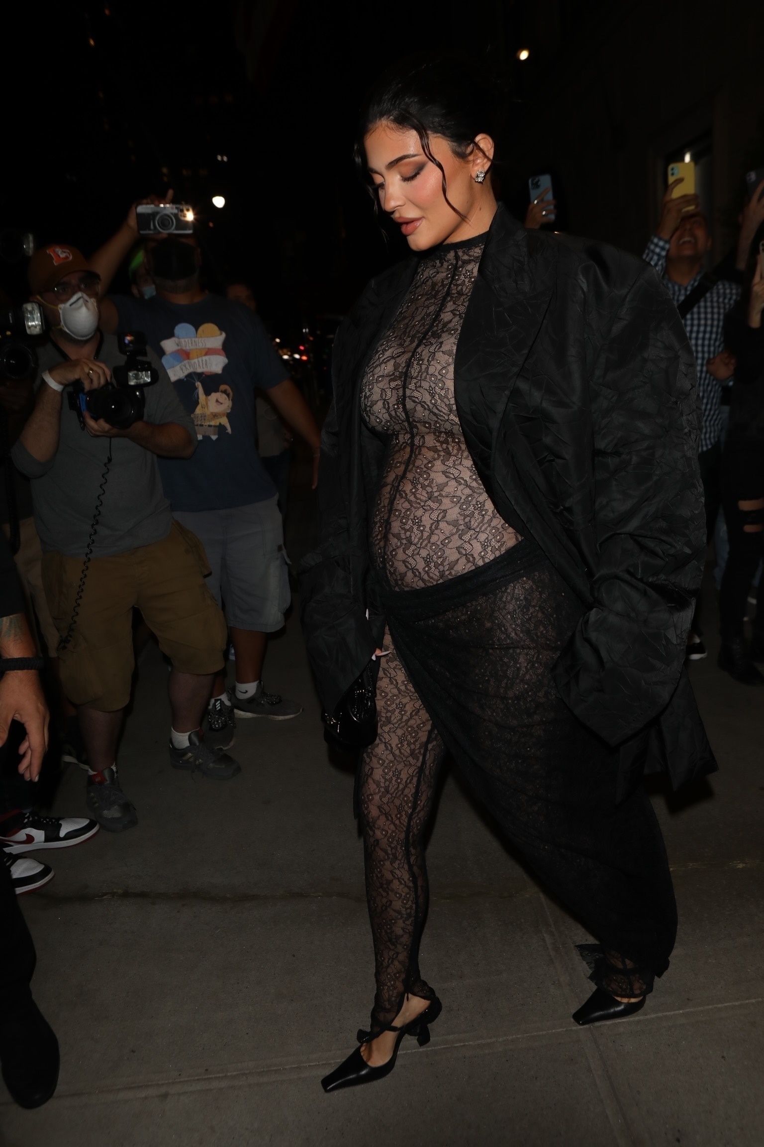 Access_Kardashian_008~0.jpg