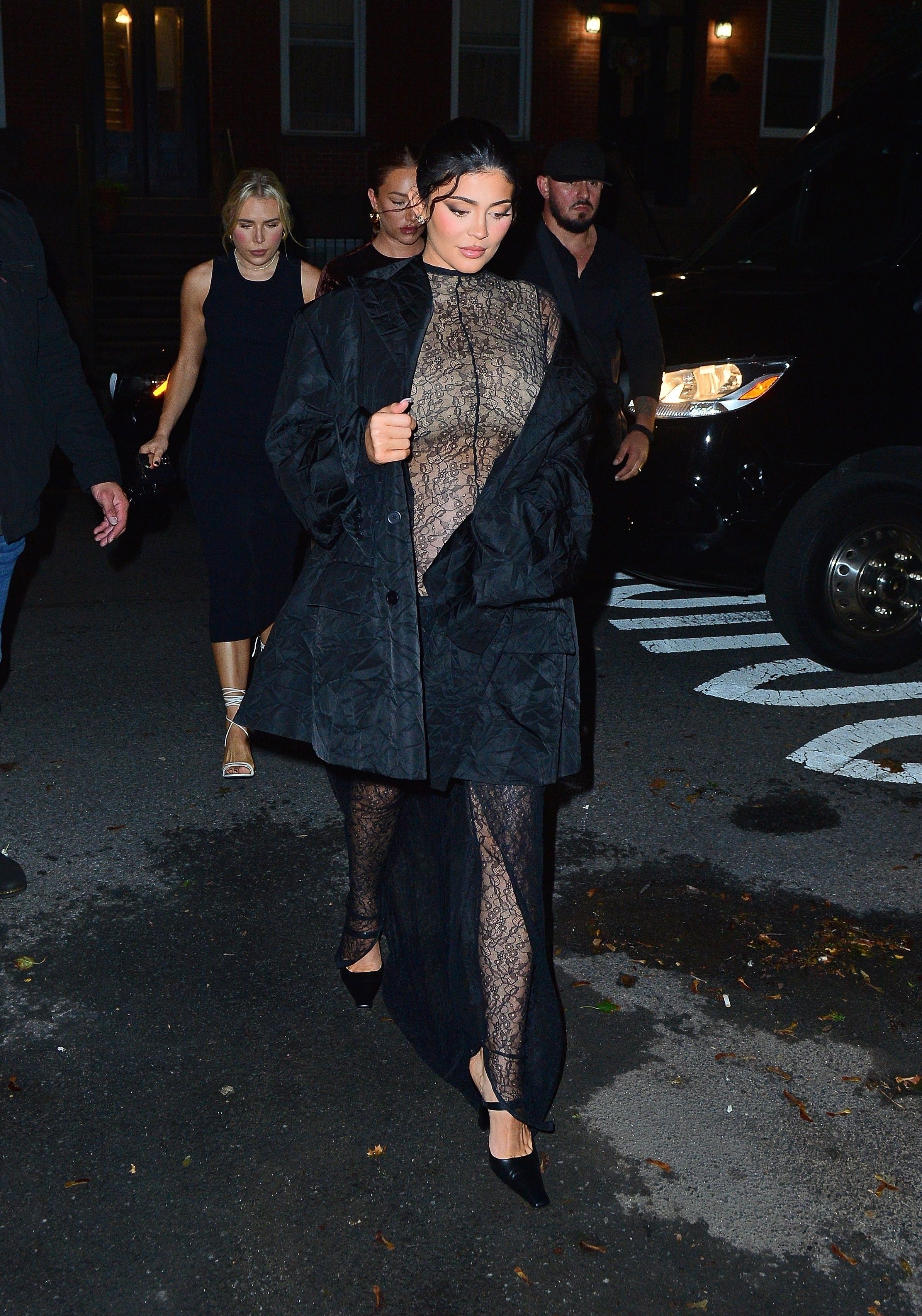 Access_Kardashian_003.jpg