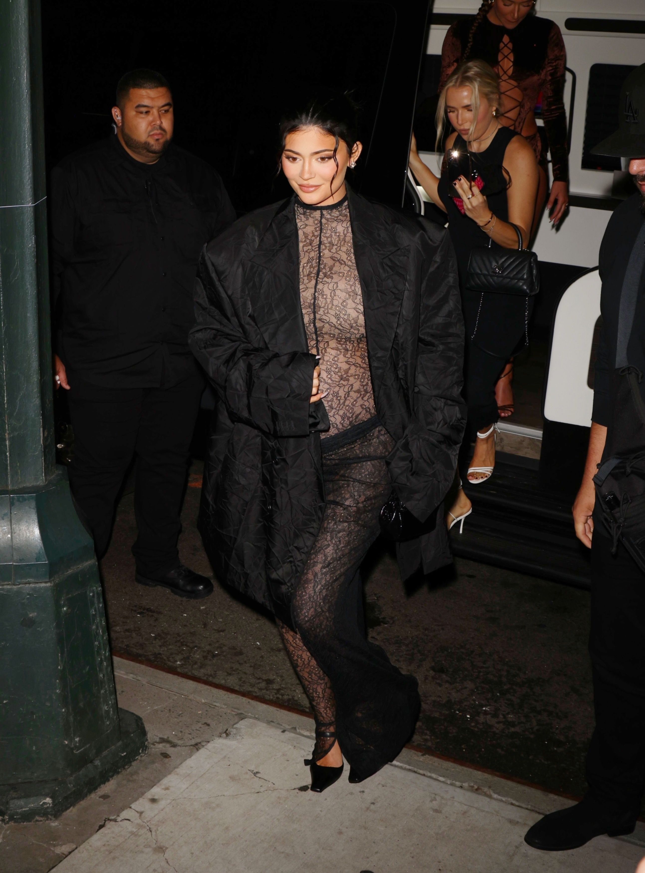 Access_Kardashian_004.jpg
