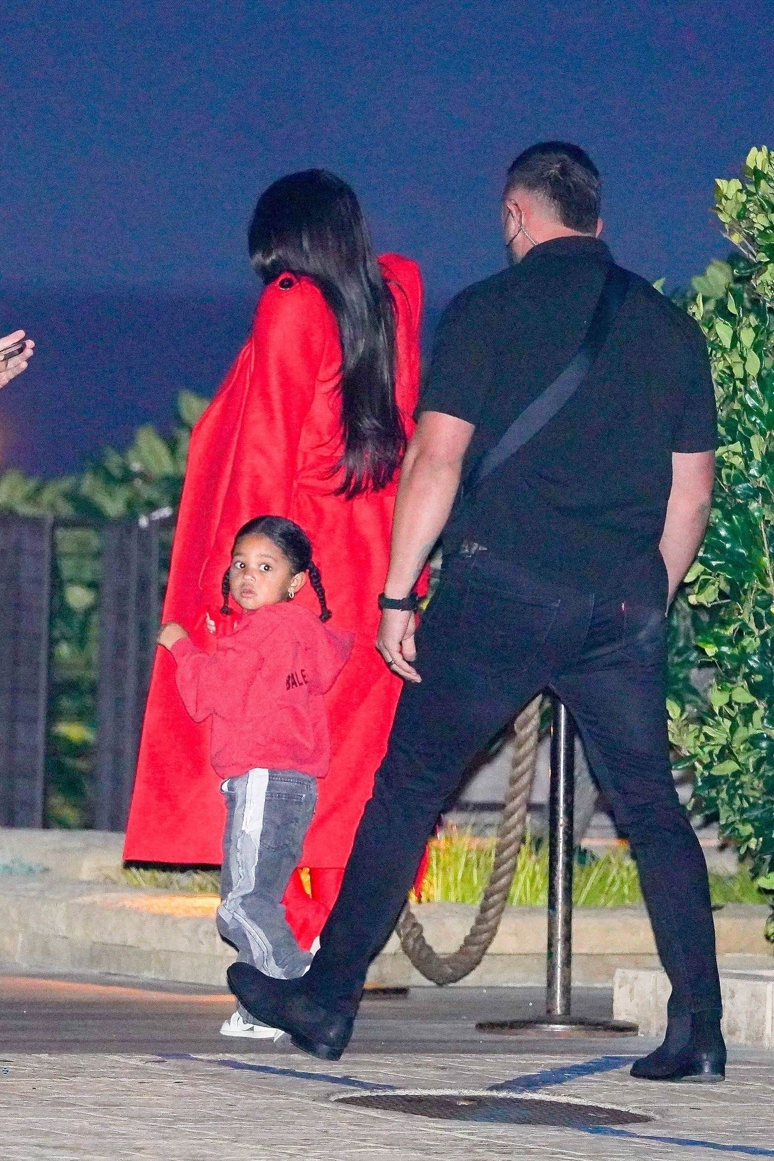 Access_Kardashian_004.jpg