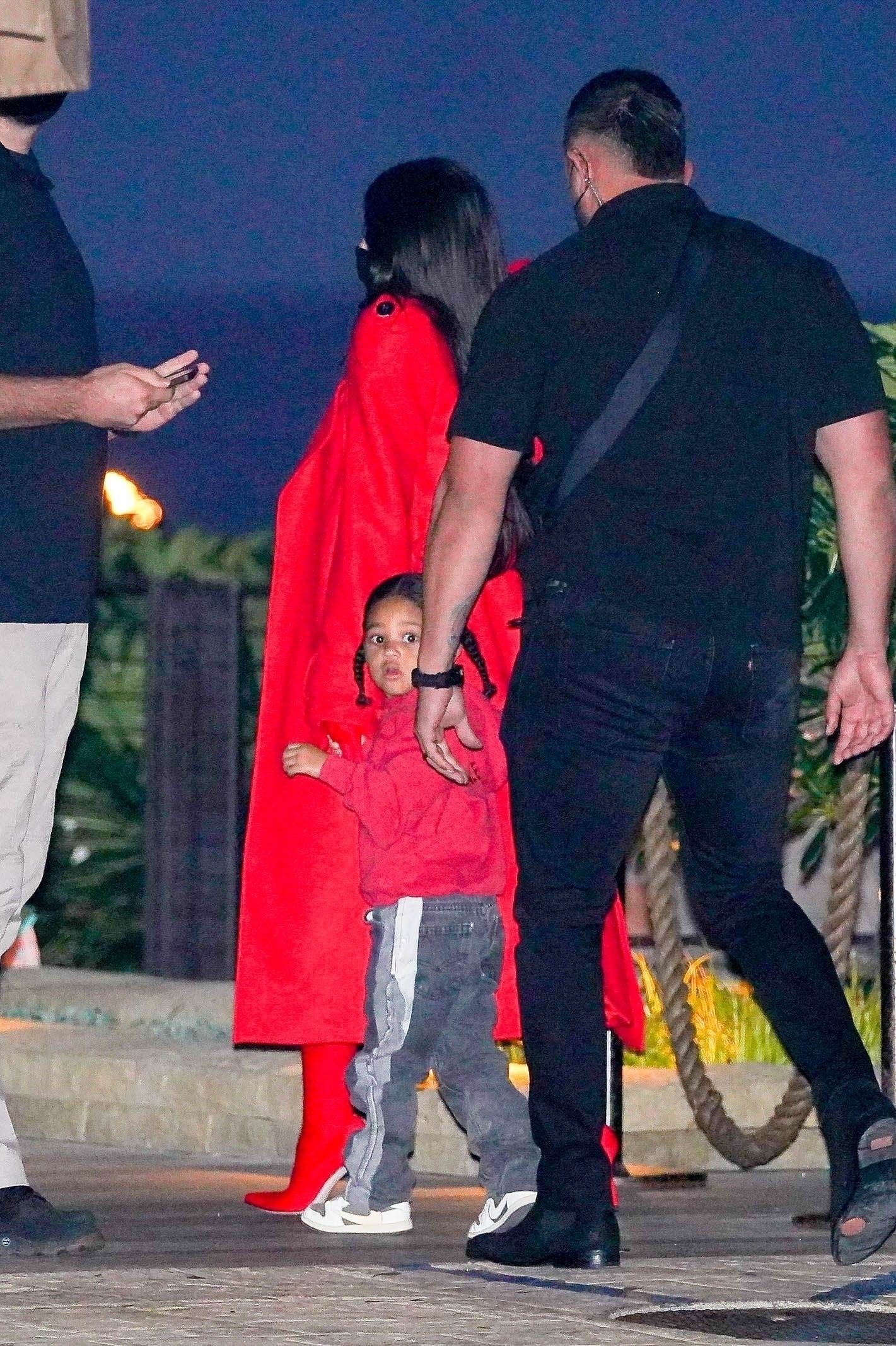 Access_Kardashian_012.jpg