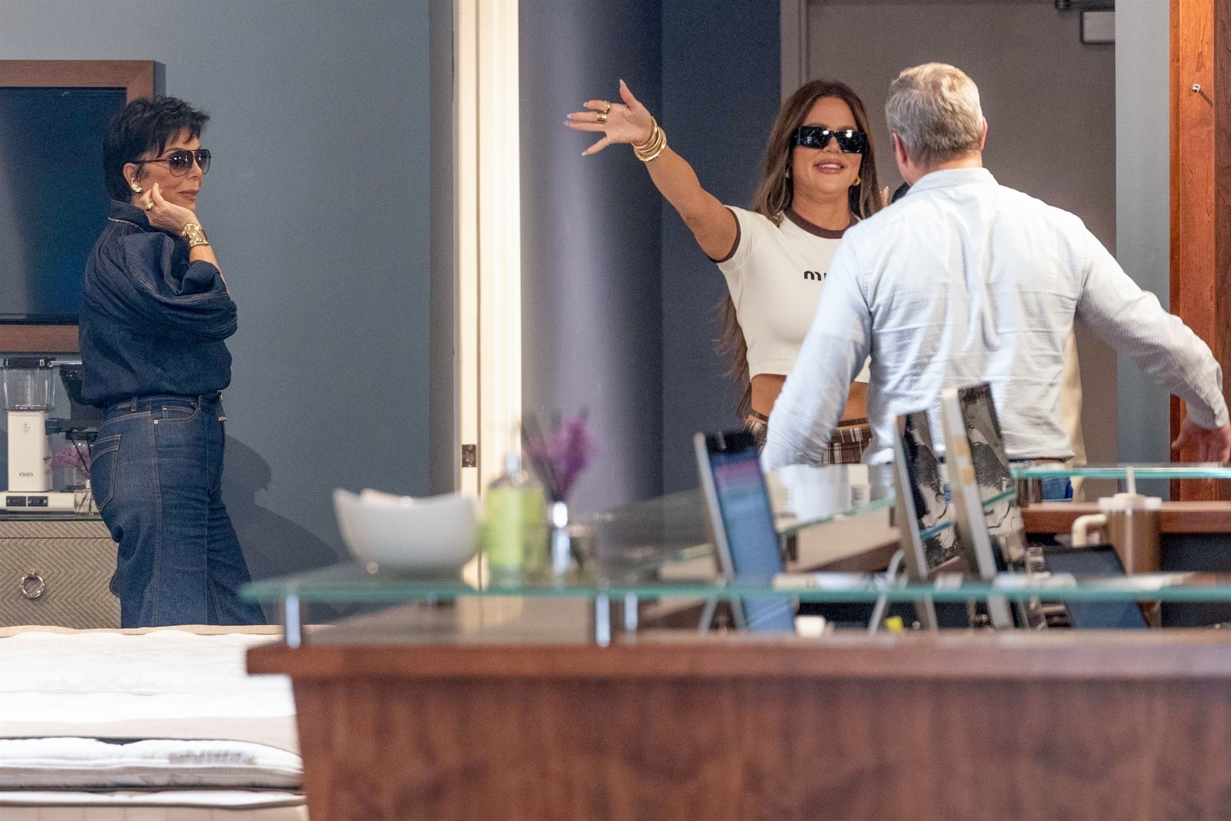 Access_Kardashian_5.jpg