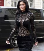Access_Kardashian_1.jpg