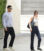 Access_Kardashian_001.jpg
