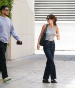 Access_Kardashian_005~0.jpg