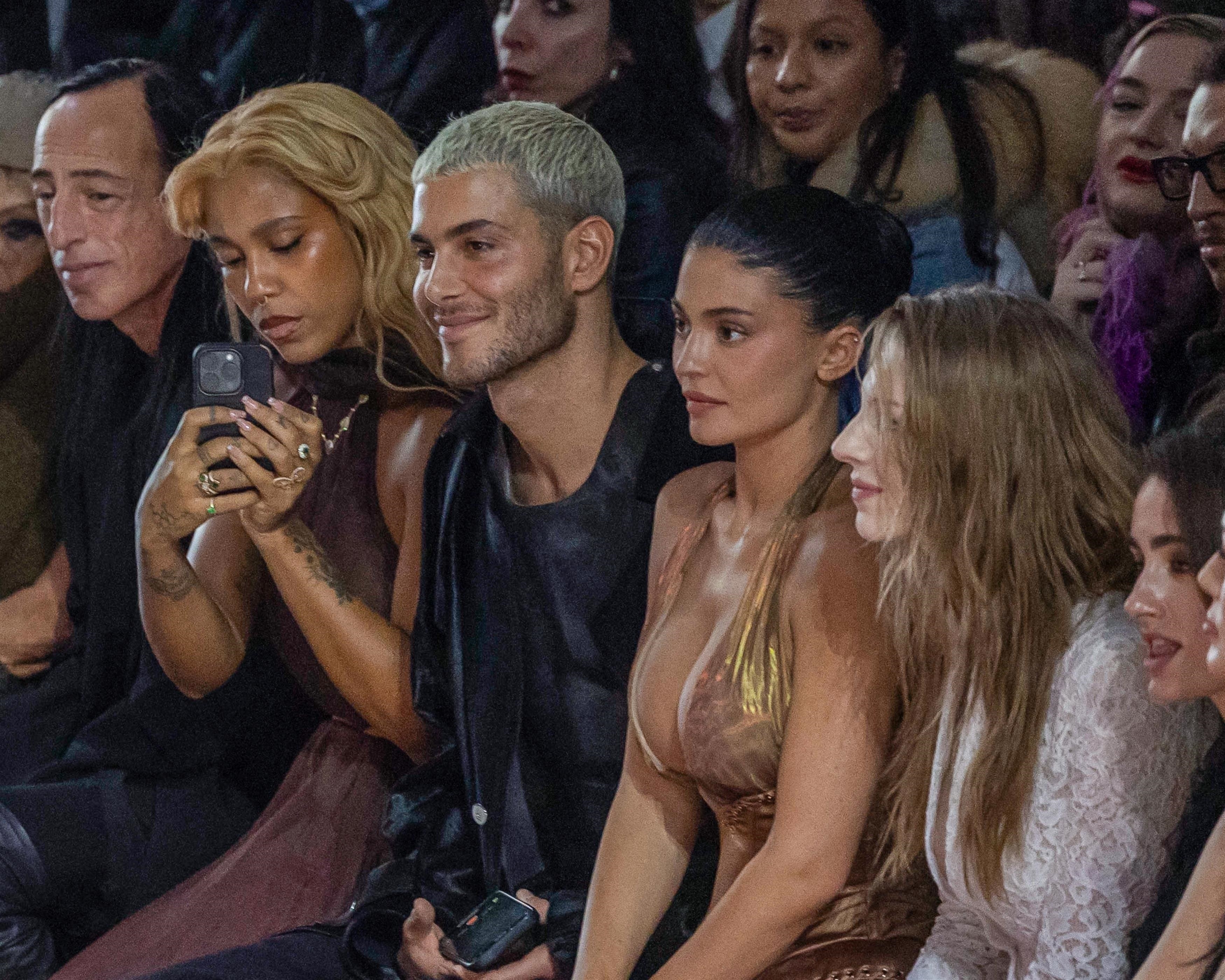 Access_Kardashian_7.jpg