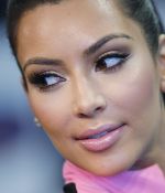 Access_Kardashian_4.jpg