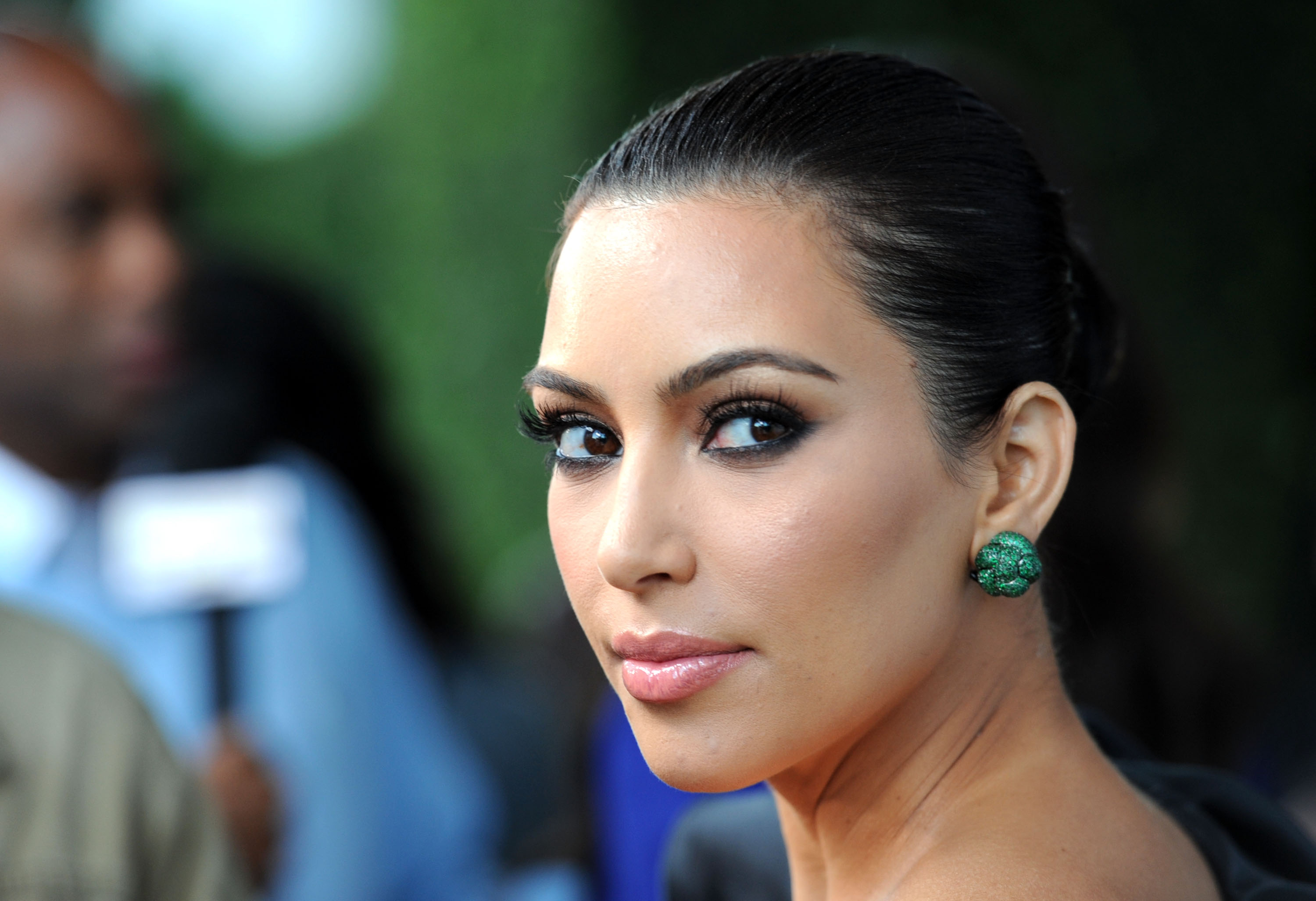 Access_Kardashian_2.jpg