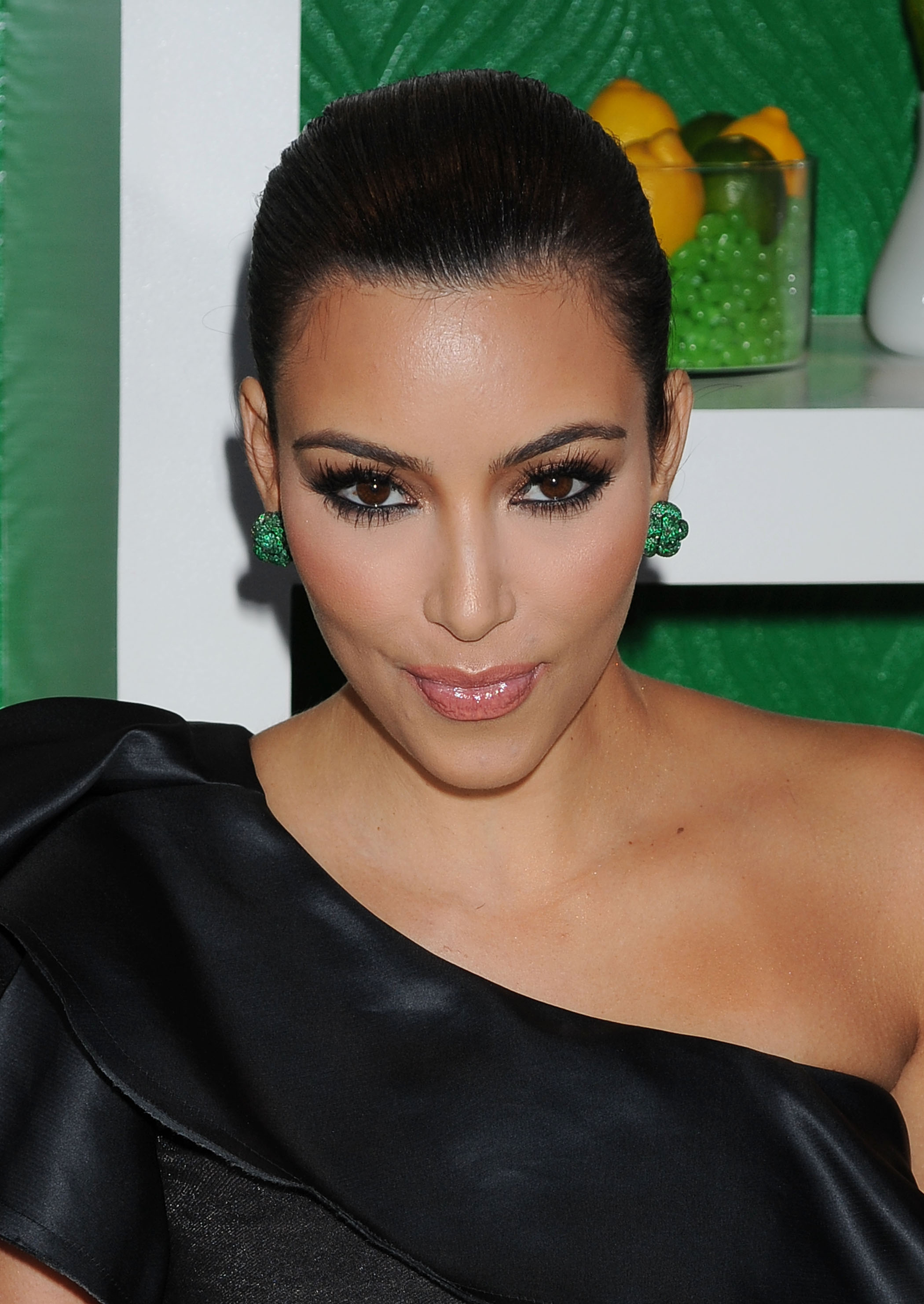 Access_Kardashian_5.jpg