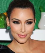 Access_Kardashian_3.jpg