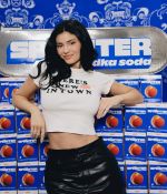 Access_Kardashian_1.jpg