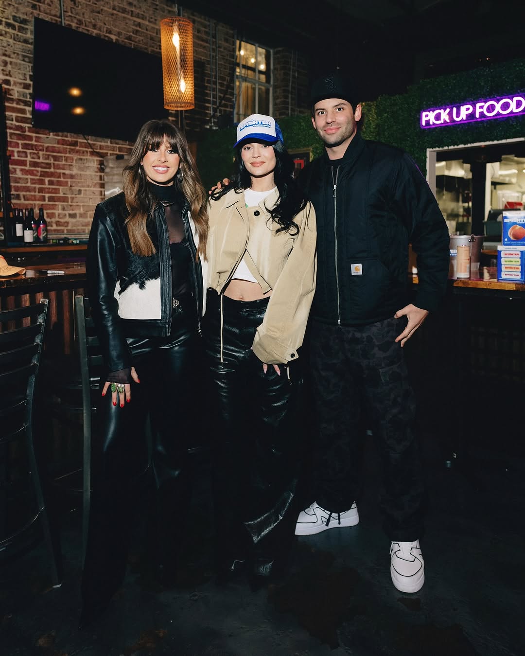 Access_Kardashian_03.jpg