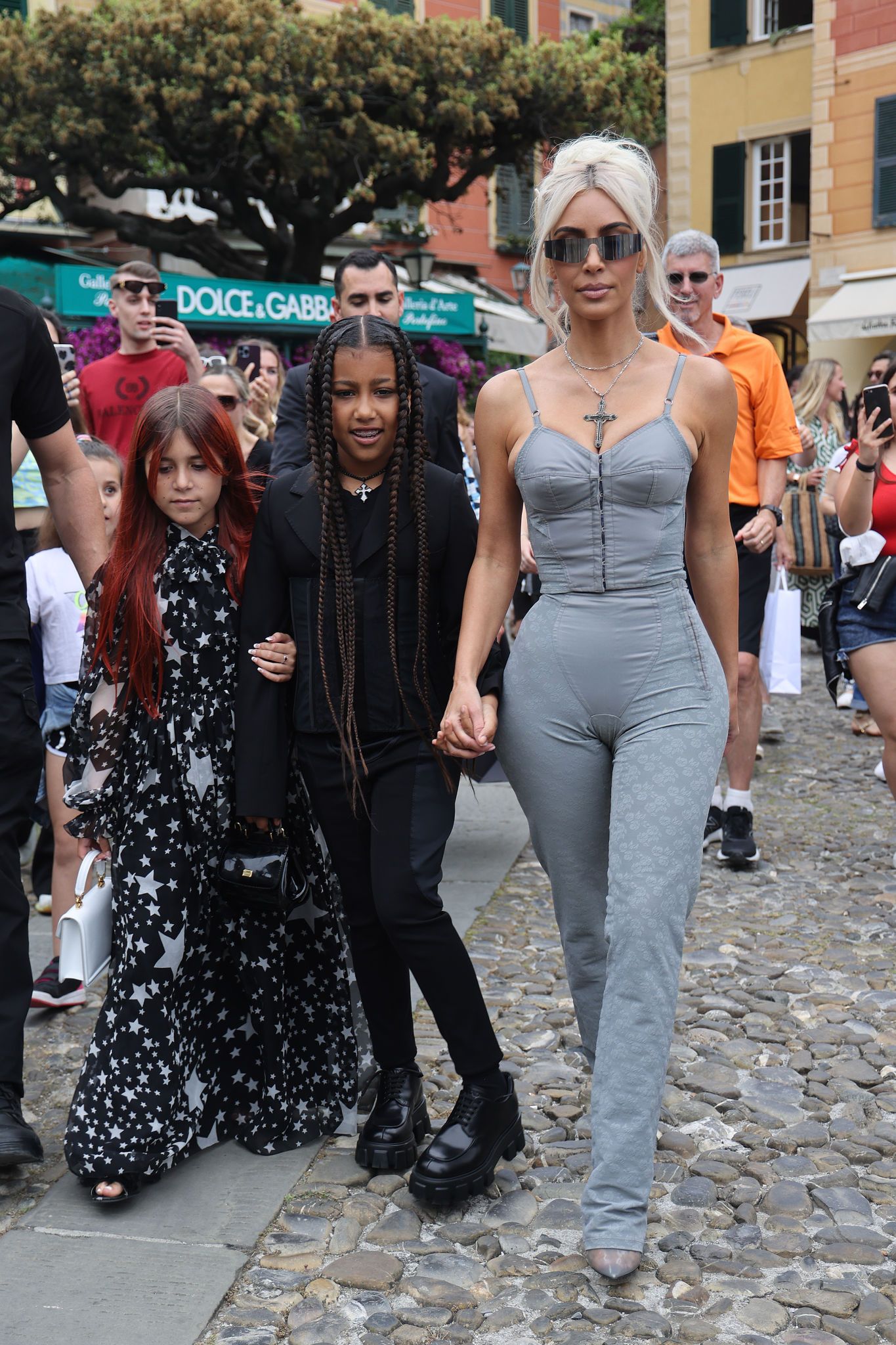 _Access_Kardashian_007~0.jpg