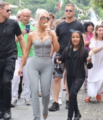 _Access_Kardashian_006.jpg