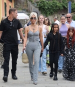 _Access_Kardashian_031.jpg
