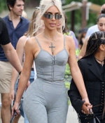 _Access_Kardashian_036.jpg