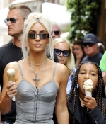 _Access_Kardashian_047.jpg