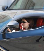 Access_Kardashian_3.jpg