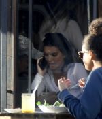 Access_Kardashian_7.jpg