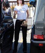 Access_Kardashian_17.jpeg