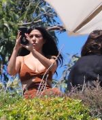 Access_Kardashian_8.jpg