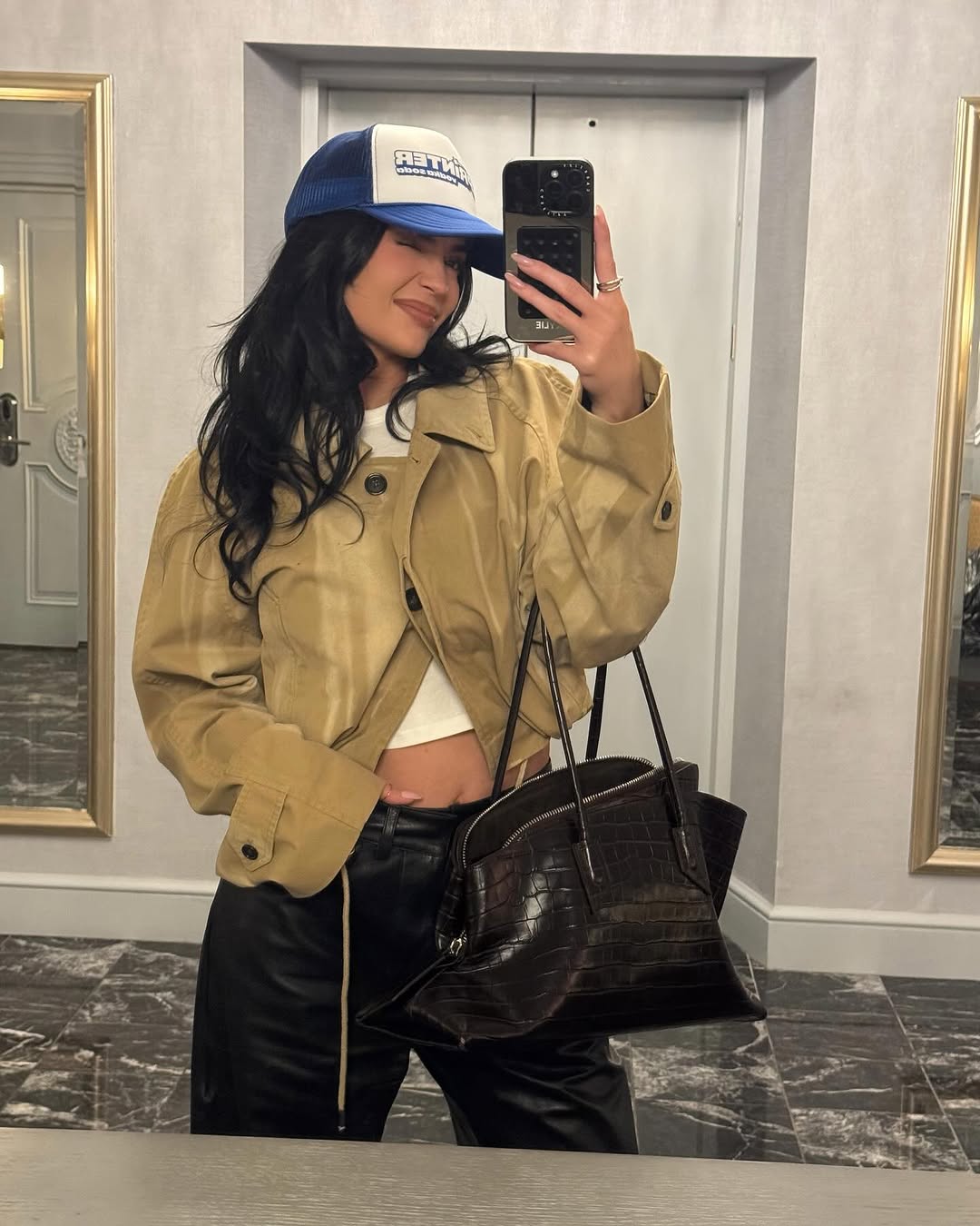 Access_Kardashian_1.jpg