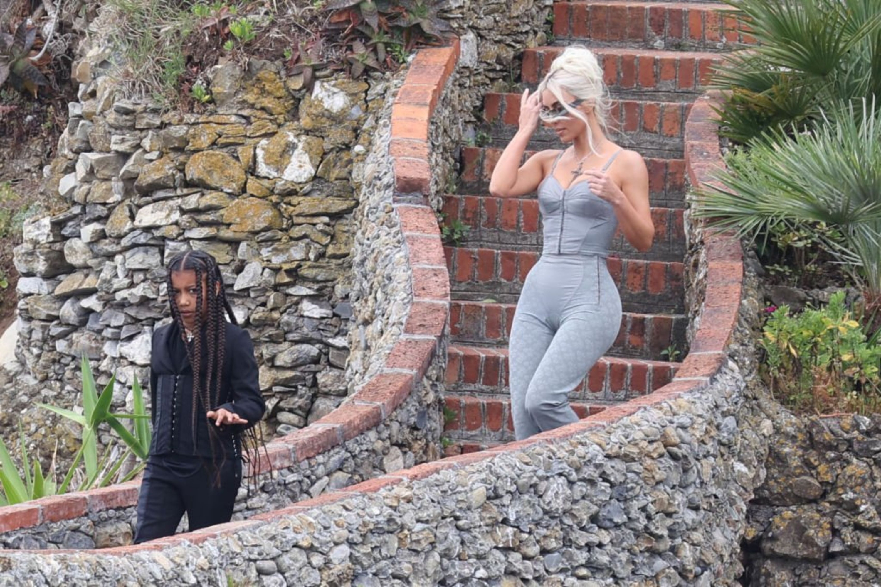 _Access_Kardashian_002.jpg