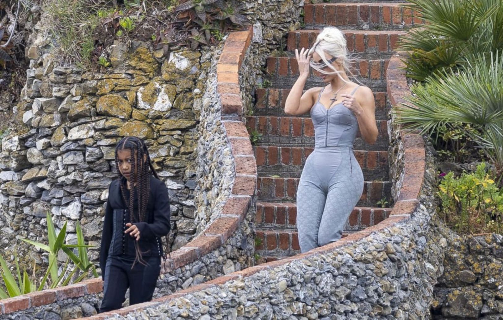 _Access_Kardashian_011.jpg